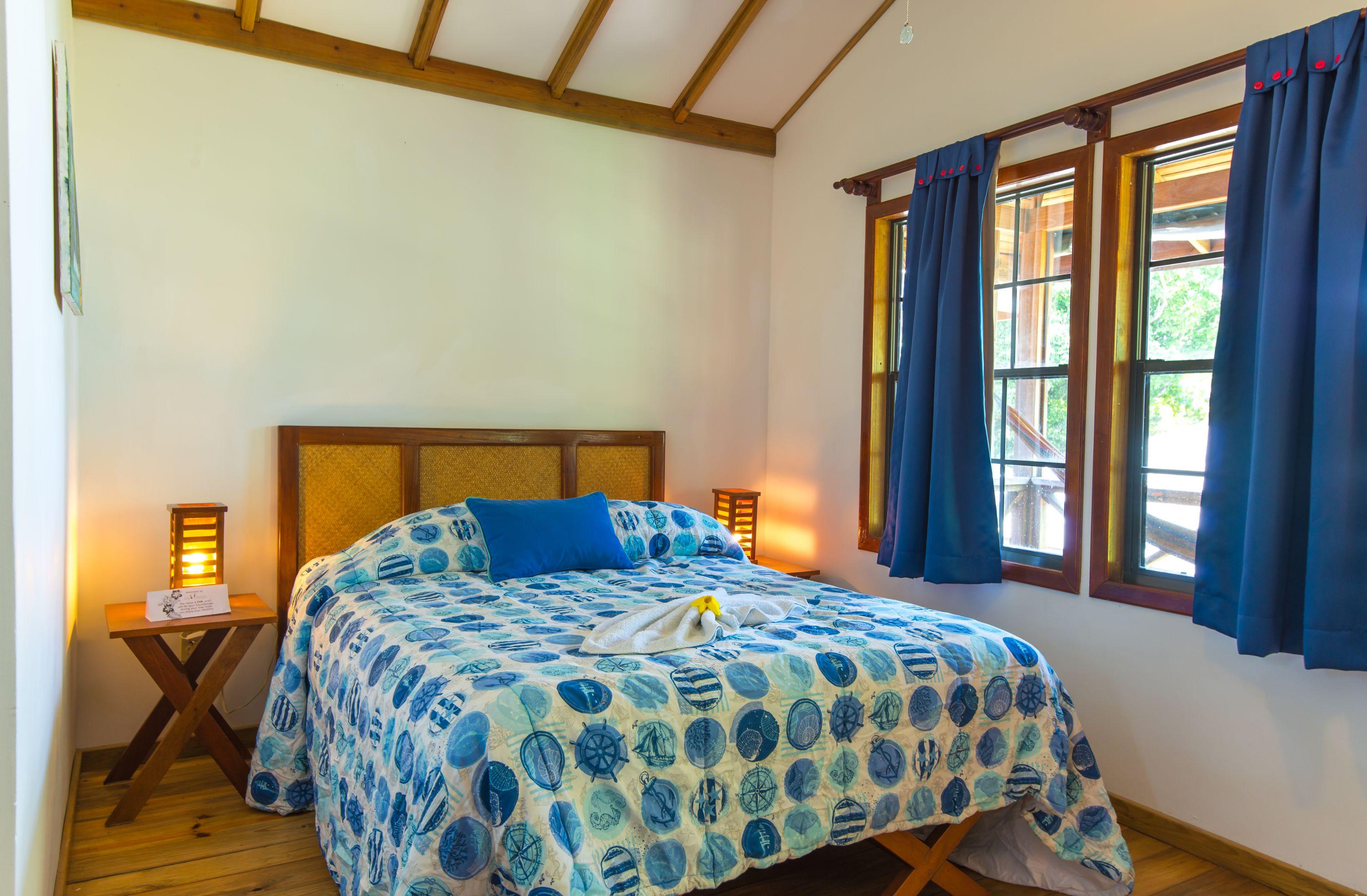 Las Rocas Resort And Dive Center Уест Бей Екстериор снимка